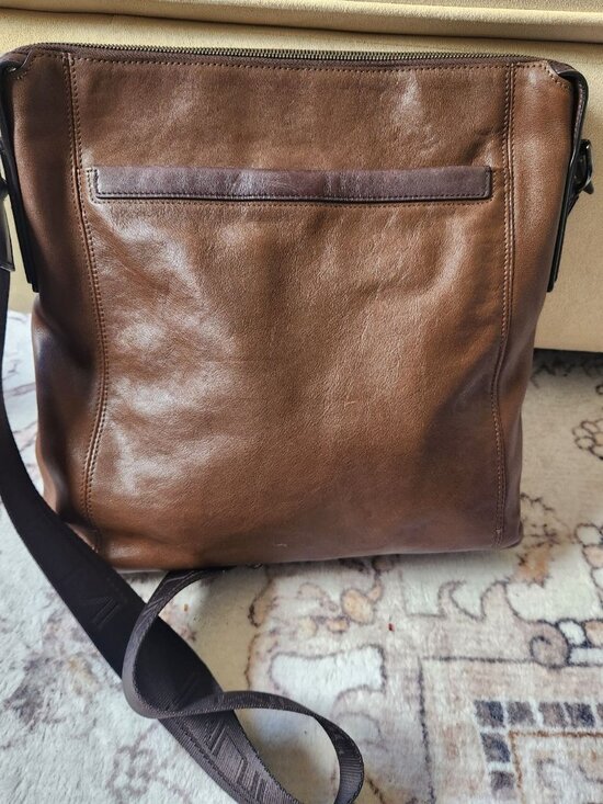 Tumi 12 Inch Brown Leather Crossbody Adjustable Bag - Picture 5 of 11
